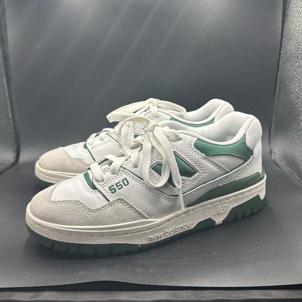 New Balance 550 Shoes